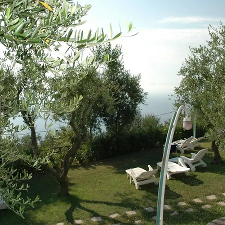 Termini-sant'agata Sleeps 6 Pool Air Con Daire *