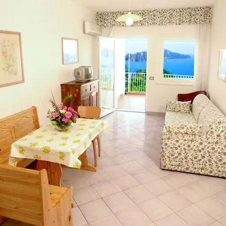 Termini-sant'agata Sleeps 6 Pool Air Con Termini